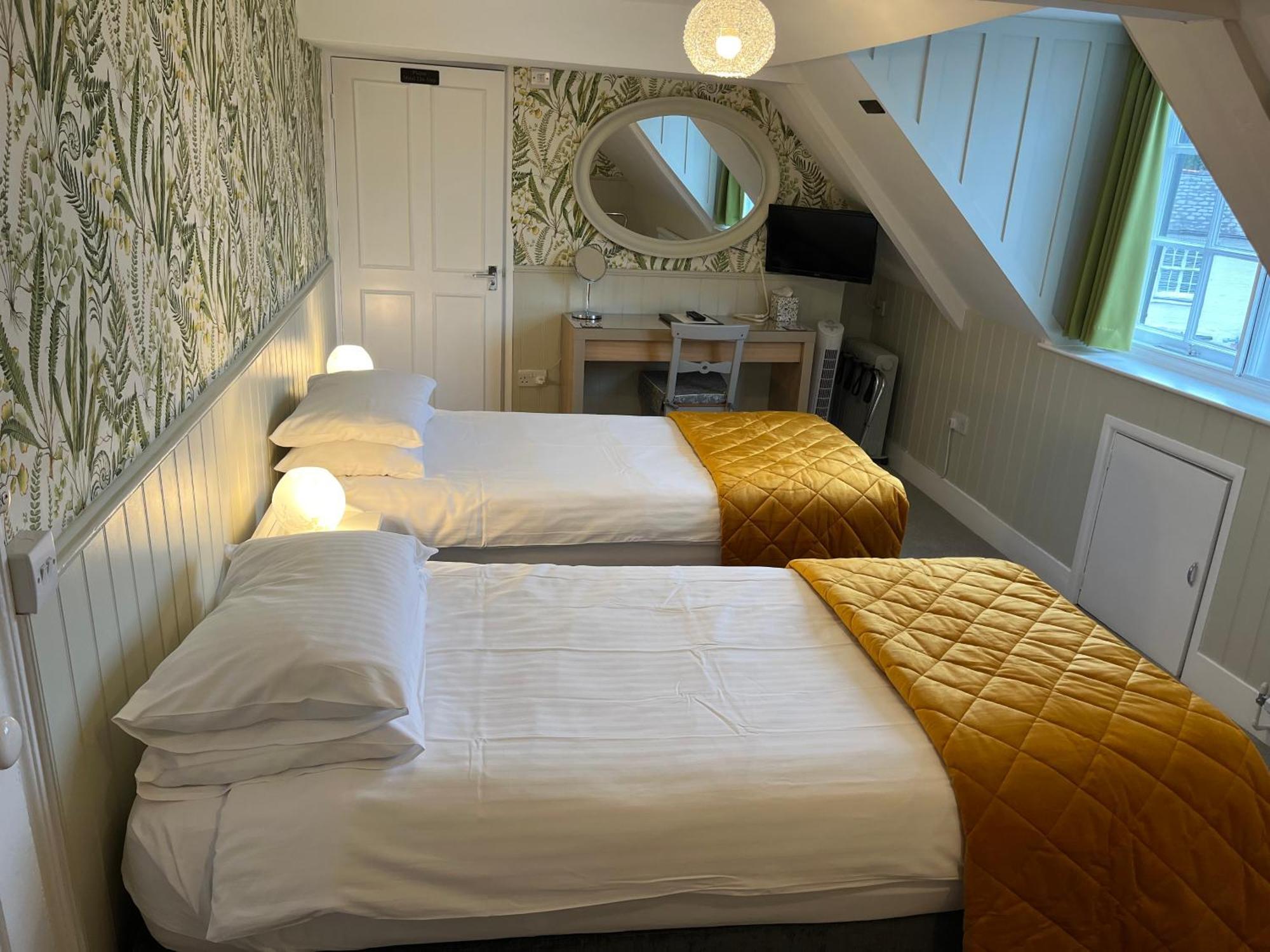 The Palmerston Rooms รอมซีย์ ภายนอก รูปภาพ