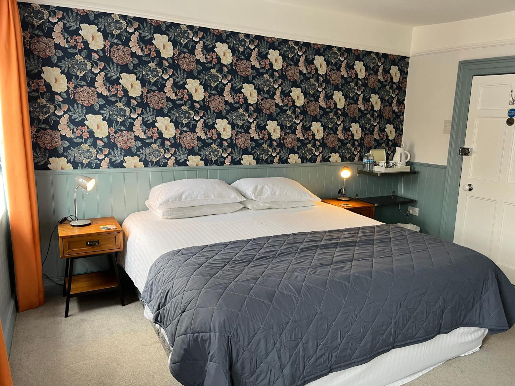 The Palmerston Rooms รอมซีย์ ภายนอก รูปภาพ